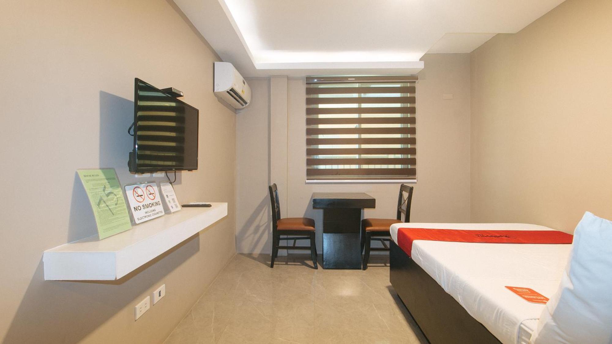 Reddoorz Plus At Seventy Five Inn Near Manila Airport Paranaque City Eksteriør bilde