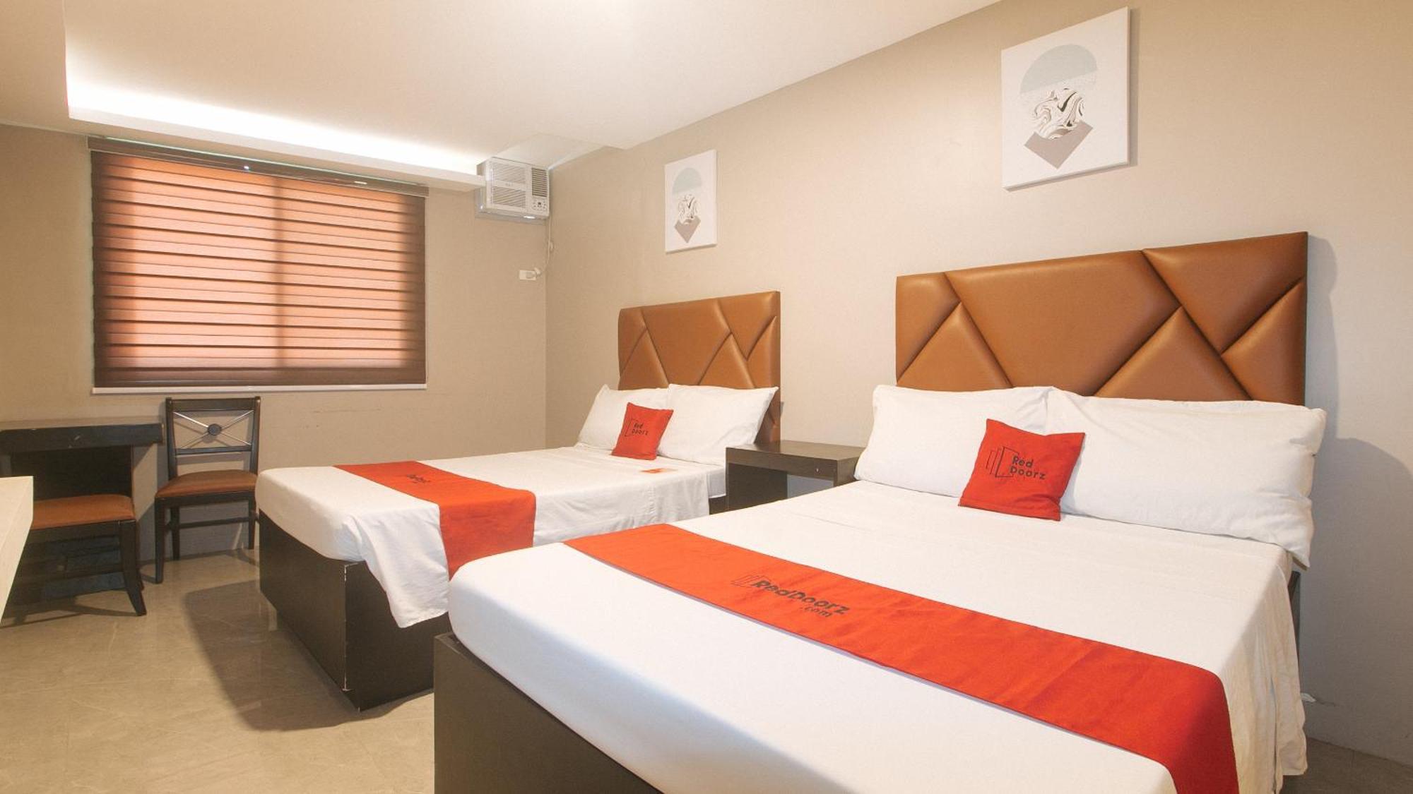 Reddoorz Plus At Seventy Five Inn Near Manila Airport Paranaque City Eksteriør bilde