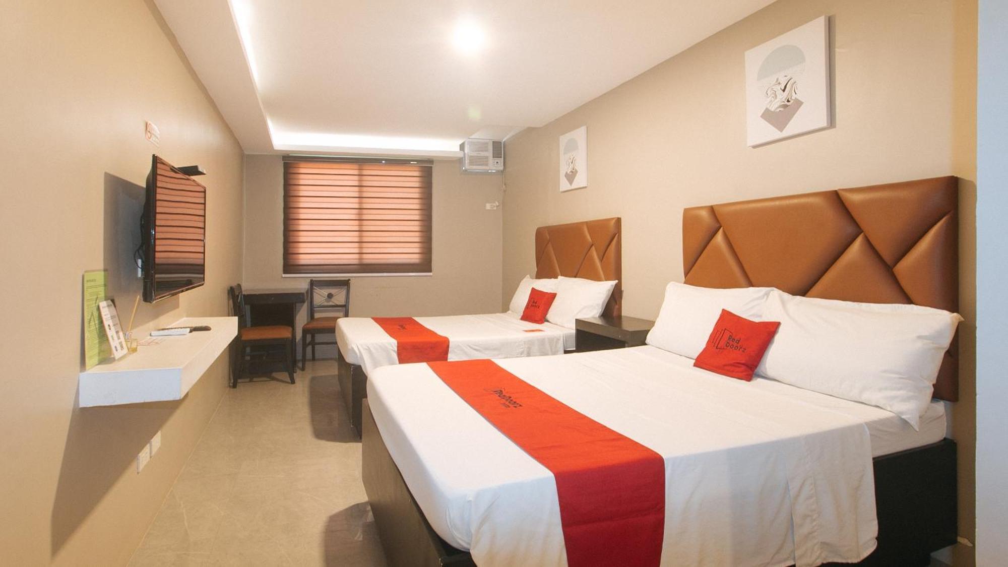 Reddoorz Plus At Seventy Five Inn Near Manila Airport Paranaque City Eksteriør bilde