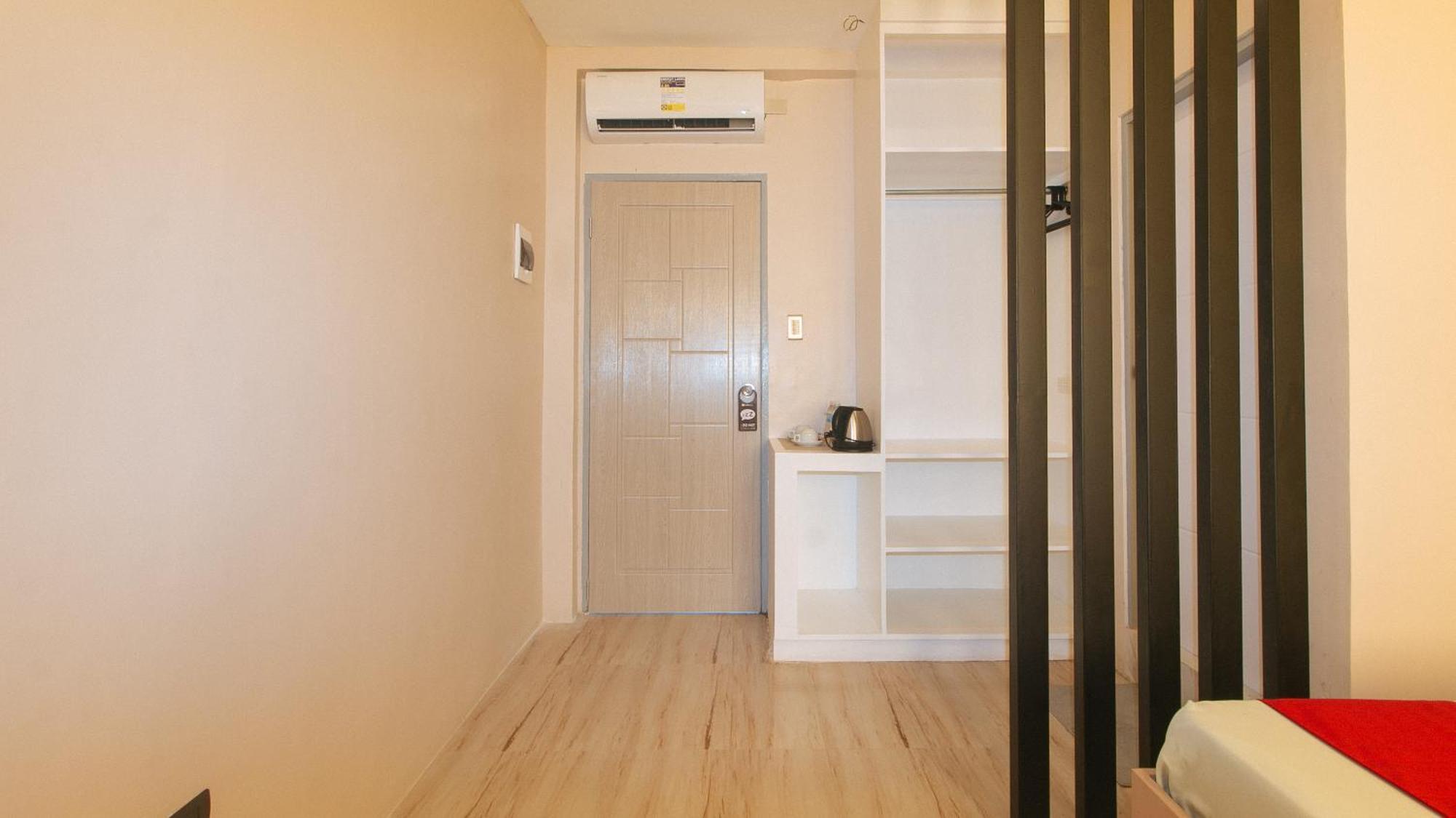 Reddoorz Plus At Seventy Five Inn Near Manila Airport Paranaque City Eksteriør bilde