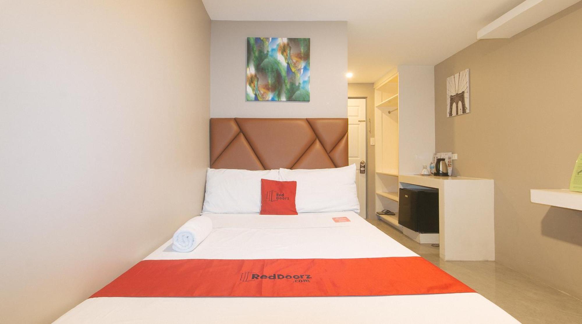 Reddoorz Plus At Seventy Five Inn Near Manila Airport Paranaque City Eksteriør bilde